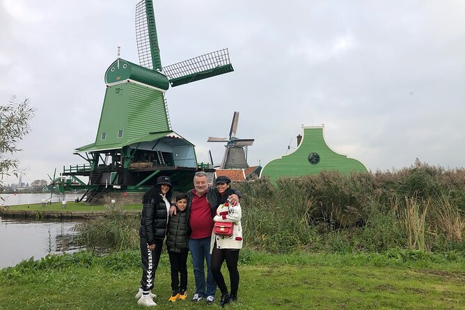Giethoorn, Private Boat Tour & Zaanse Schans Windmills - Picturesque Giethoorn