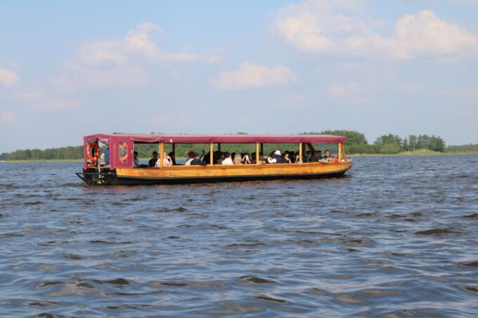 Giethoorn: Private Guided Canal Cruise With Coffee and Tea - Frequently Asked Questions