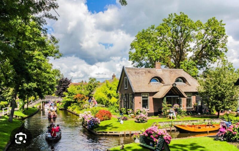 Giethoorn: Private Tour 6 HOURS - Key Points