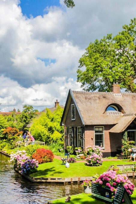 Giethoorn: Private Tour 6 HOURS - Accessibility