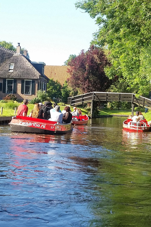 Giethoorn Private Tour With Open Boat and Local Captain - Frequently Asked Questions
