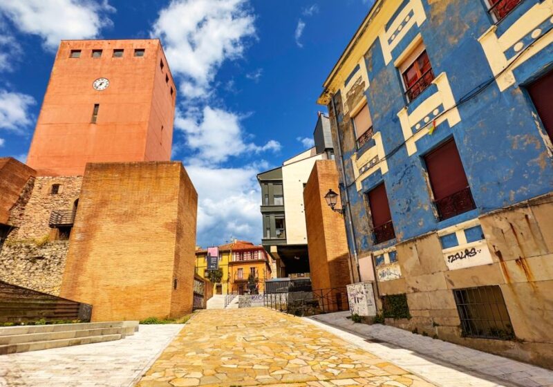 Gijón Scavenger Hunt and Sights Self-Guided Tour - Booking and Cancellation