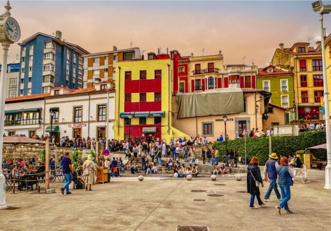 Gijón Scavenger Hunt and Sights Self-Guided Tour - Frequently Asked Questions