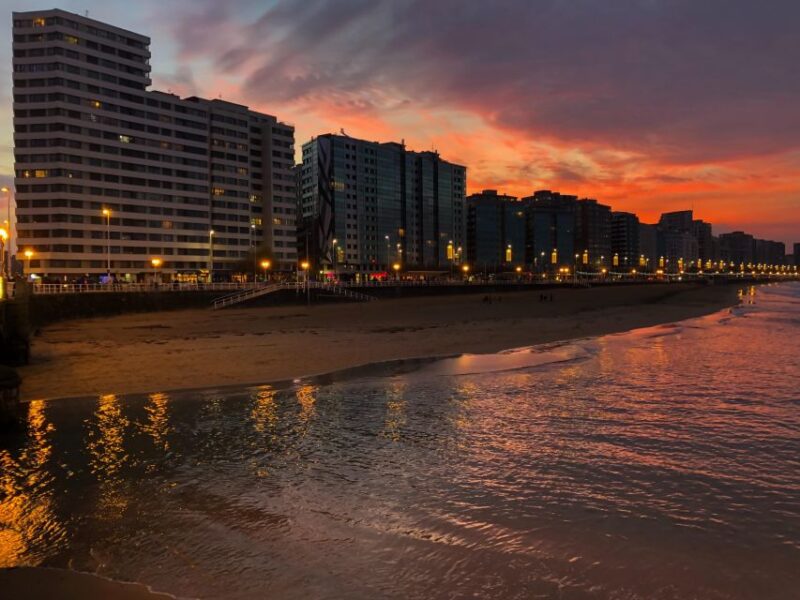 Gijon: Walking Tour of the Historic Center - Meeting Point Options