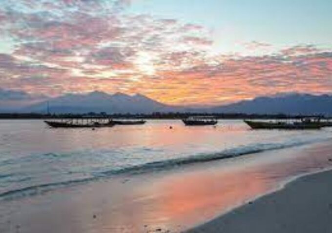 Gili T Island: The Thrilling Sunset Snorkeling Adventure - Safety Considerations