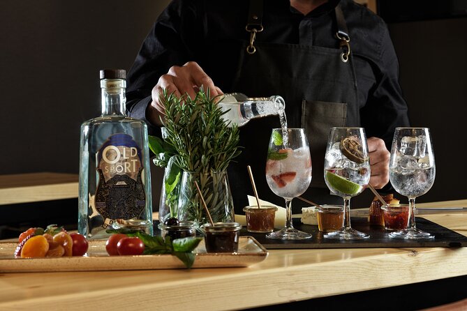 Gin Tasting Experience in Athens - Tasting and Sampling