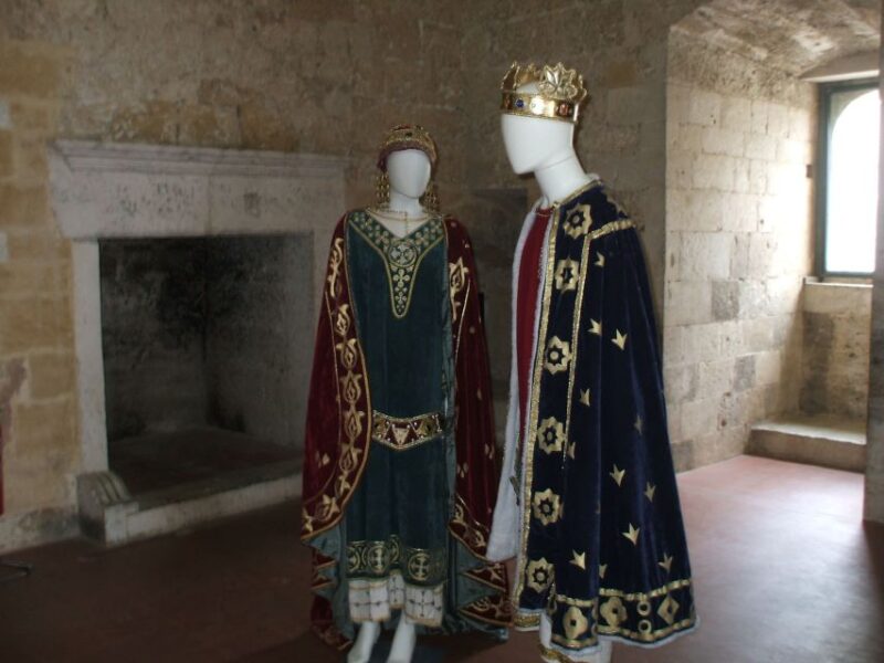 Gioia Del Colle: Private 2-Hour Treasure of Antiquity Tour - Key Points