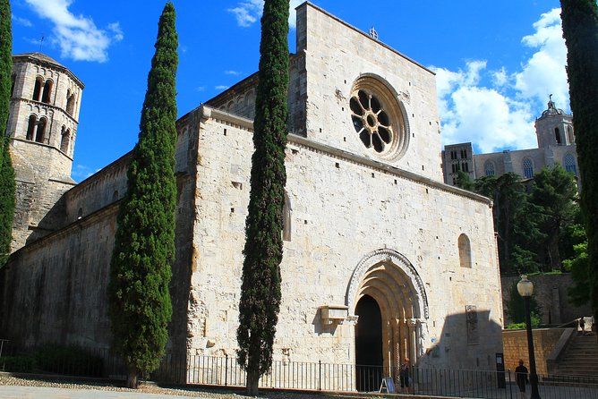 Girona and Besalu, Jewish History Tour Small Group From Girona - Remarkable Mikve in Besalu