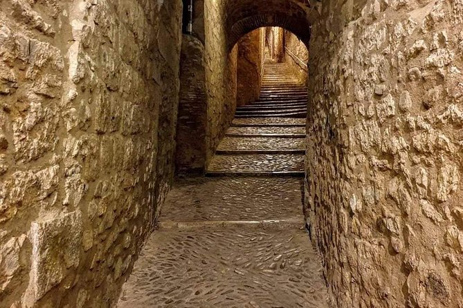 Girona and Besalu, Jewish History Tour Small Group From Girona - Highlights of the Experience
