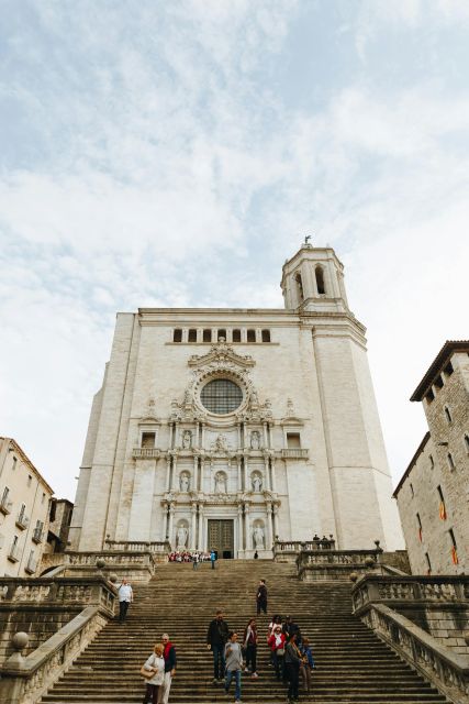Girona: Essential Audio Tour at Your Own Pace - Key Points