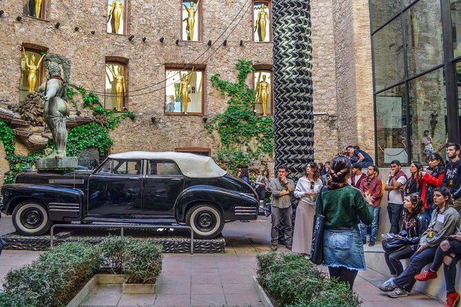 Girona, Figueres Day Trip From Barcelona - Picturesque Old Town