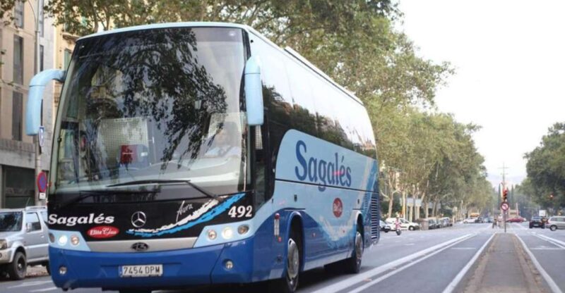 Girona: Girona Airport Bus Transfer From/To Barcelona Center - Key Points