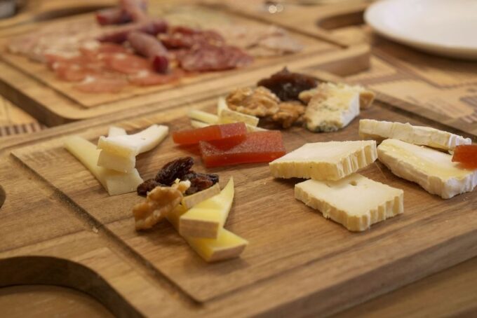 Girona: History and Gastronomy Small Group With Tastings - Important Tour Information