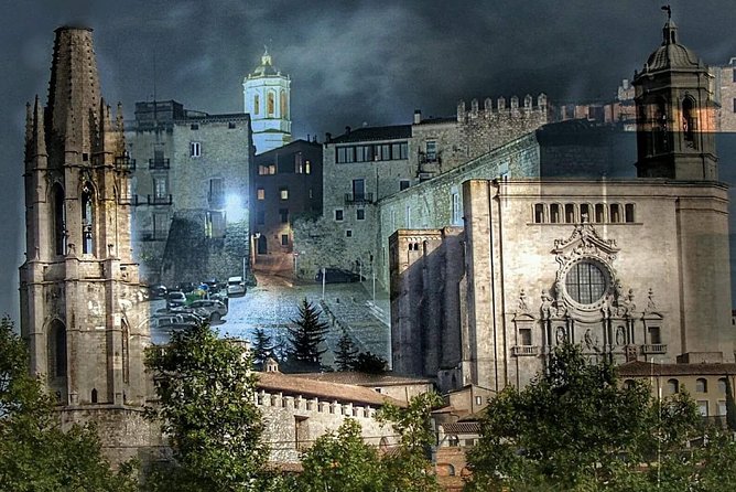 Girona History and Legends Tour Small Group From Girona - Group Size and Accessibility