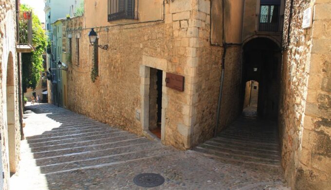 Girona: Jewish Heritage Guided City Tour and Museum Visit - Starting Locations
