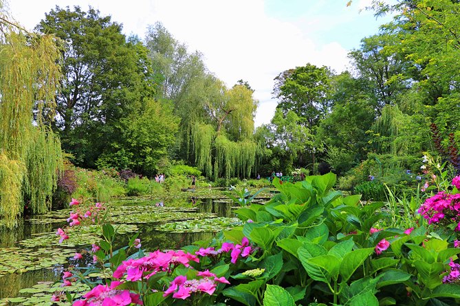 Giverny and Monets Garden Half-Day Trip From Paris - Tour Highlights