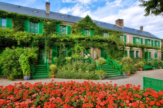 Giverny - Claude Monets House & Gardens - Private Trip - Exploring Monets Home and Gardens