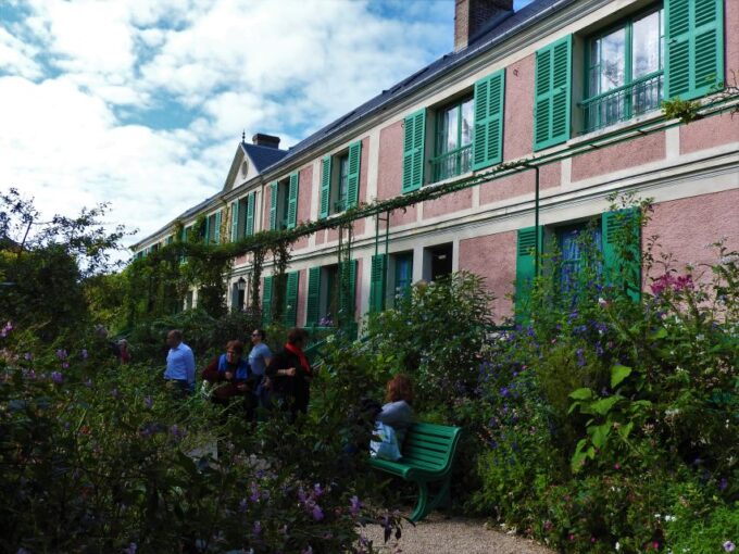 Giverny: Monet's House and Gardens Skip-the-Line Tour - Frequently Asked Questions