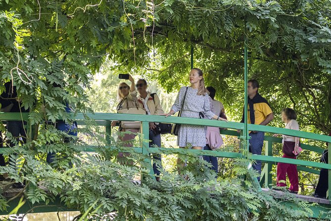 Giverny & Monets House Audio Guided Half-Day Tour From Paris - Tour Duration and Stops