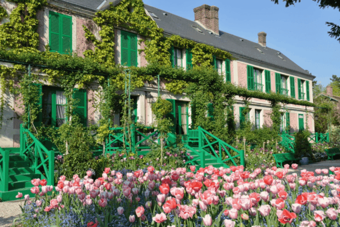 Giverny: Monets House & Gardens Private Guided Tour +Ticket - Frequently Asked Questions