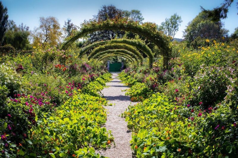 Giverny Private Guided Walking Tour - Insights Into Impressionist Movements Impact