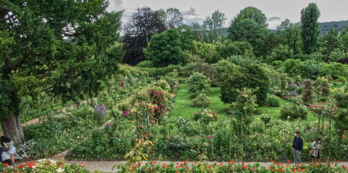Giverny: Private Guided Walking Tour With Monets House - Frequently Asked Questions