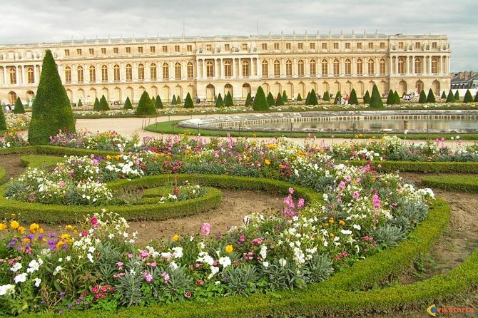 Givernys House & Gardens Plus Versailles Palace Day Trip With Lunch From Paris - Cancellation and Refund Policy
