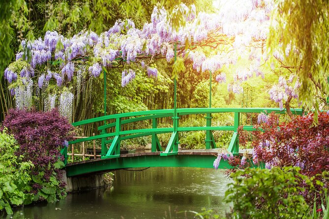 Givernys Monet House & Versailles Palace Day Trip From Paris - Tour Experience