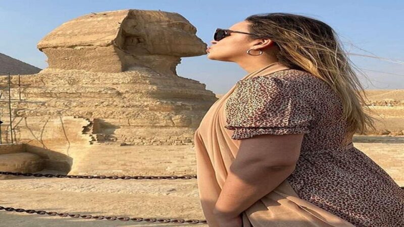 Giza: Full Day Tour Giza Pyramids and Memphis and Saqqara - Exploring the Great Pyramid
