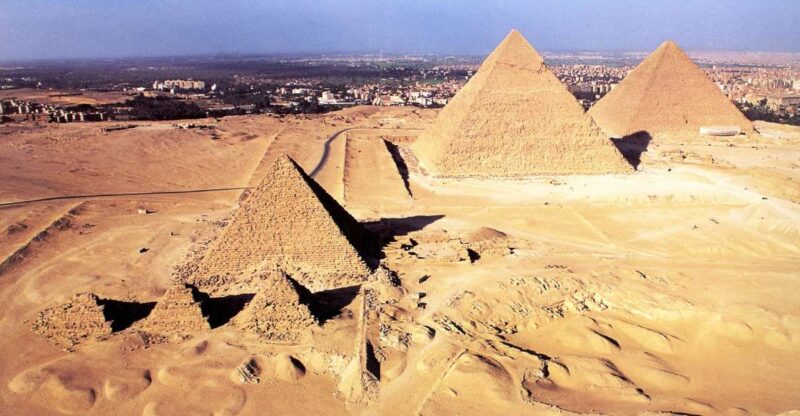 Giza Pyramids and Egyptian Museum - Key Points