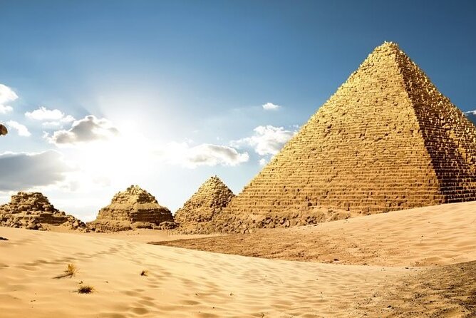 Giza Pyramids and Egyptian Museum - Accessibility and Participation