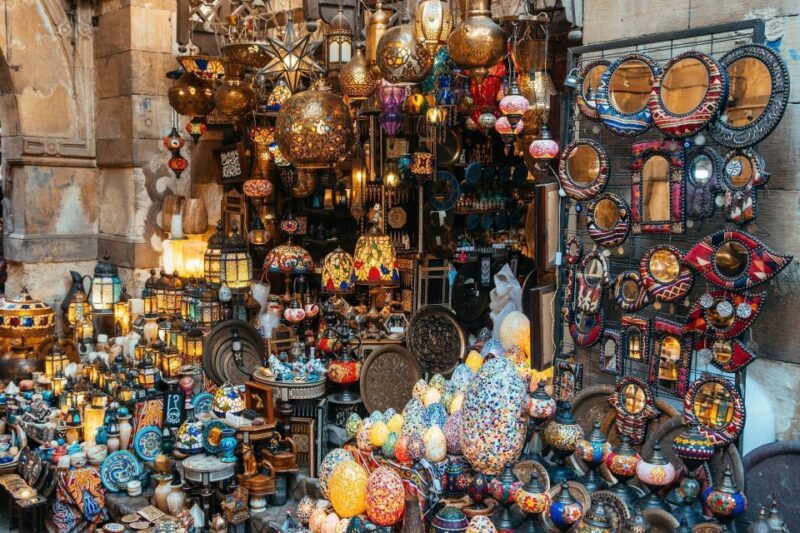 Giza Pyramids, Mummy Museum And Bazaar Private Day Tour - Guide and Language Options