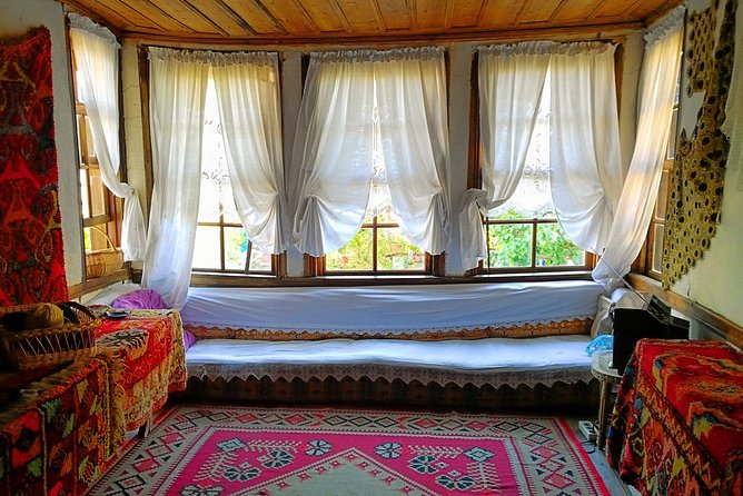 Gjirokastra Day Tour From Tirana - Exploring Gjirokastra