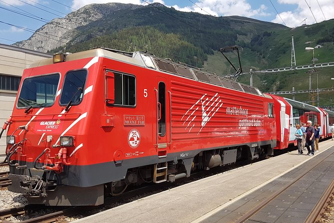 Glacier Express Panoramic Train Round Trip in One Day Private Tour From Bern - Reviews and Feedback