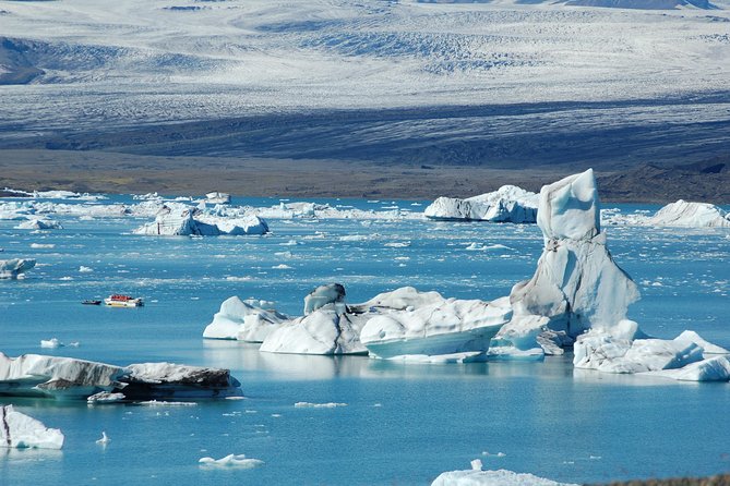 Glacier Lagoon and Diamond Beach Guided Day Trip From Reykjavik - Diamond Beach Visit