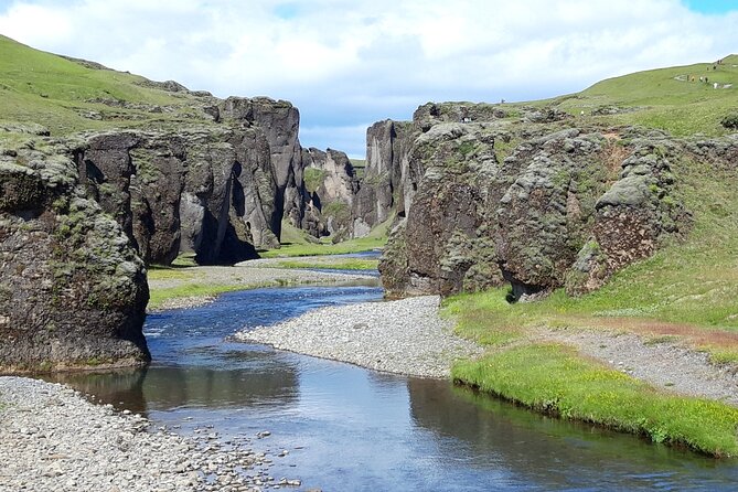 Glacier Lagoon and Diamond Beach Private Tour From Reykjavik - Witnessing the Diamond Beach