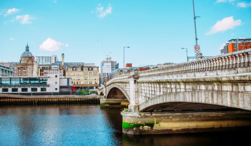 Glasgow: Guided Private City Tour - Booking and Availability