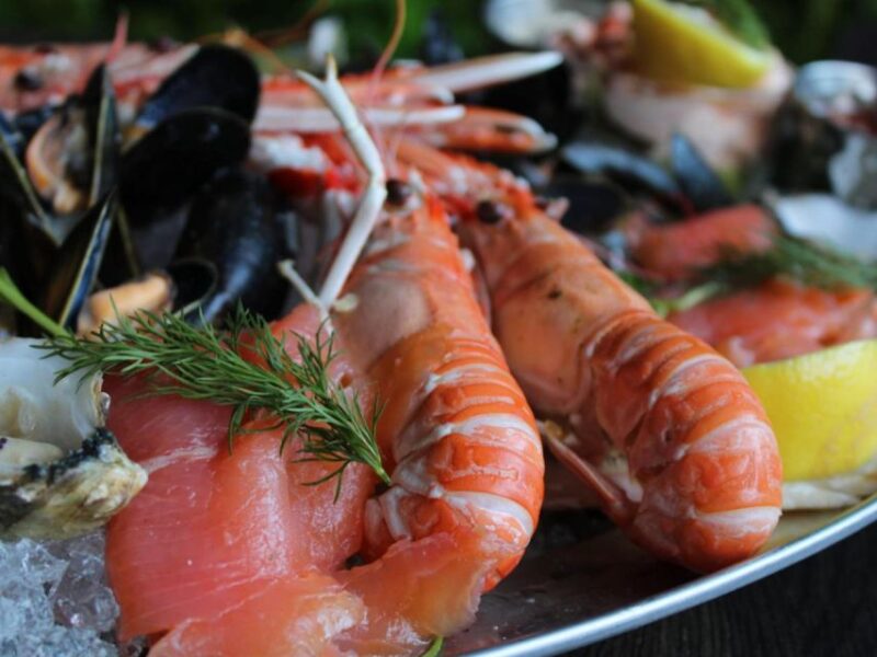 Glasgow: Luxury Seafood Platter at Scottish Restaurant - Key Points