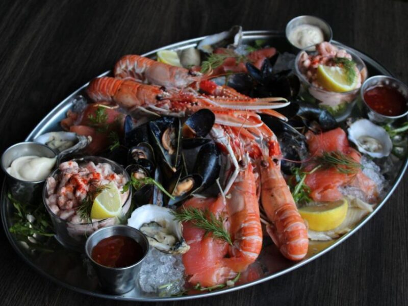 Glasgow: Luxury Seafood Platter at Scottish Restaurant - Experience Highlights