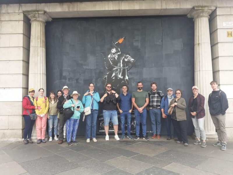 Glasgow: Street Art Guided Walking Tour - Tour Experience