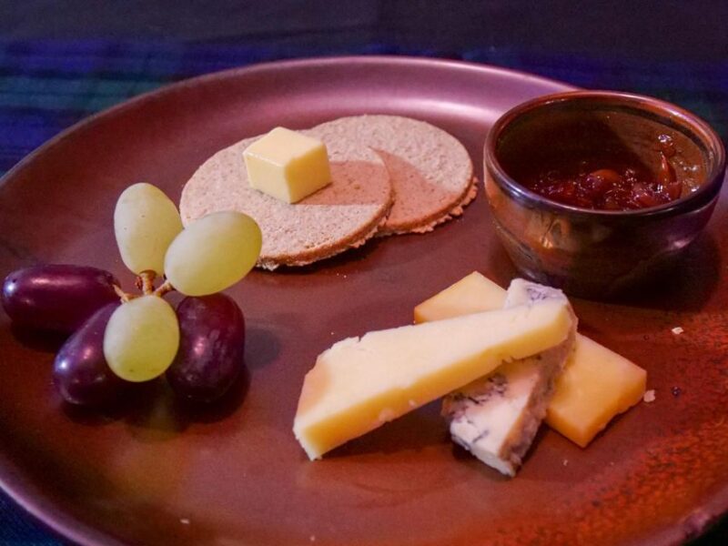 Glasgow: Whisky Flight and Scottish Cheeseboard - Highlights of the Experience
