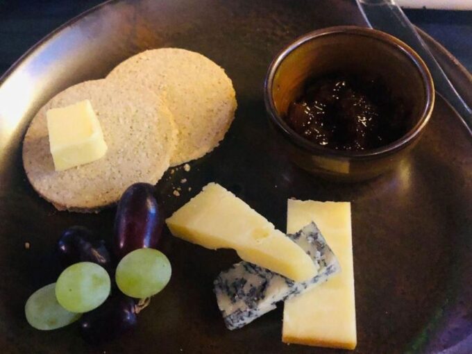 Glasgow: Whisky Flight and Scottish Cheeseboard - Frequently Asked Questions