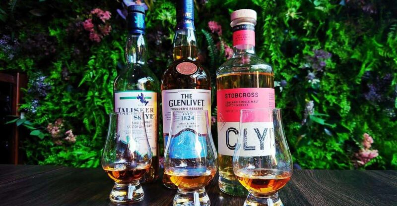 Glasgow: Whisky Flight at Contemporary Scottish Venue - Dining Experience