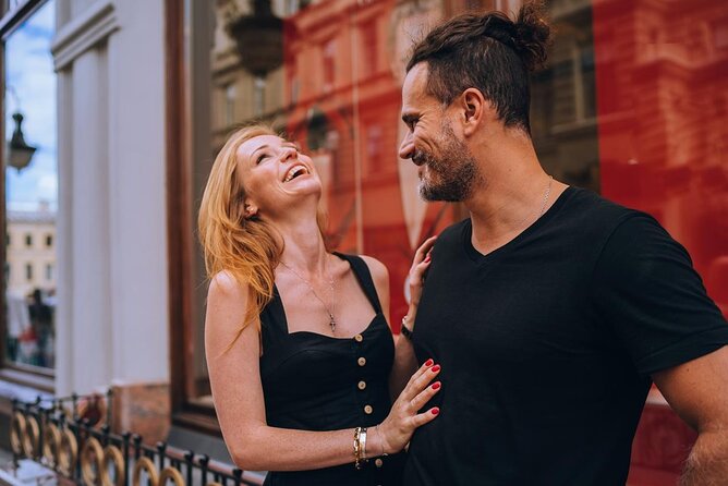 Glasgows Lovers Stroll: A Romantic Journey - Embracing the Scenic Views