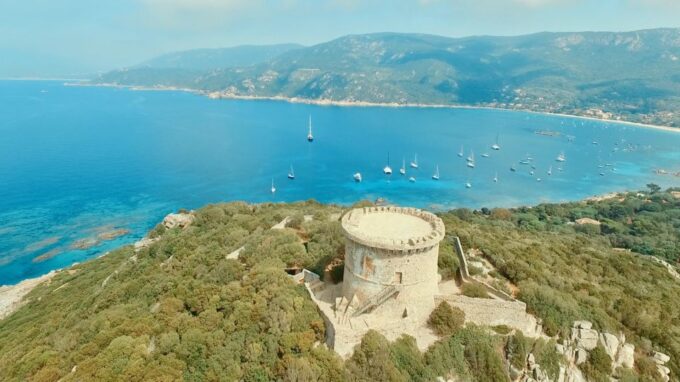 Glass Bottom Boat Trip/ 2 Hours/ Cultural Tour/ Swim Allowed - Famous Sites Visited