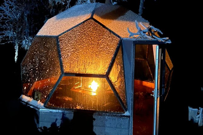 Glass Igloo Campfire Dinner Under Northern Lights - Cozy Dinner in a Glass Igloo