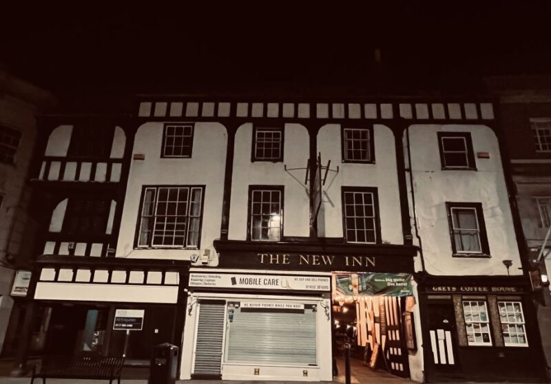 Gloucester: Ghost-Themed Guided Walking Tour - Haunted Locations in City Center