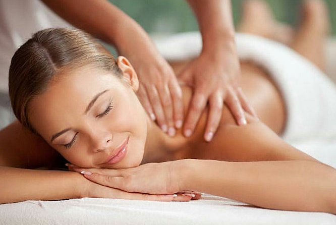Go Rolaxe Go Massage and Spa With Argan Oil ® - Roundtrip Transfers and Amenities