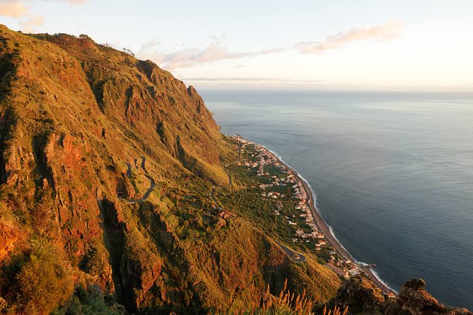 Go South Tour - Madeira Island Excursion - Visiting Ponta Do Pargo Lighthouse