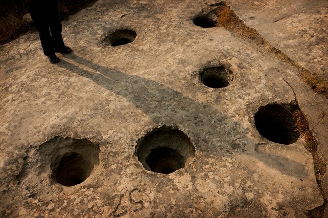 Gobustan & Absheron Group Tour All Tickets Included - Mud Volcanoes and Rock Art